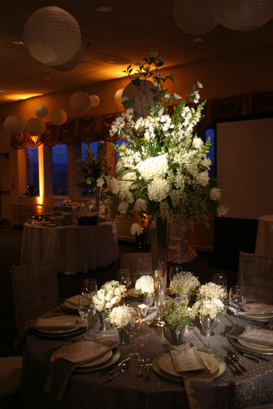 Pinspotted Centerpiece with Amber Uplighting